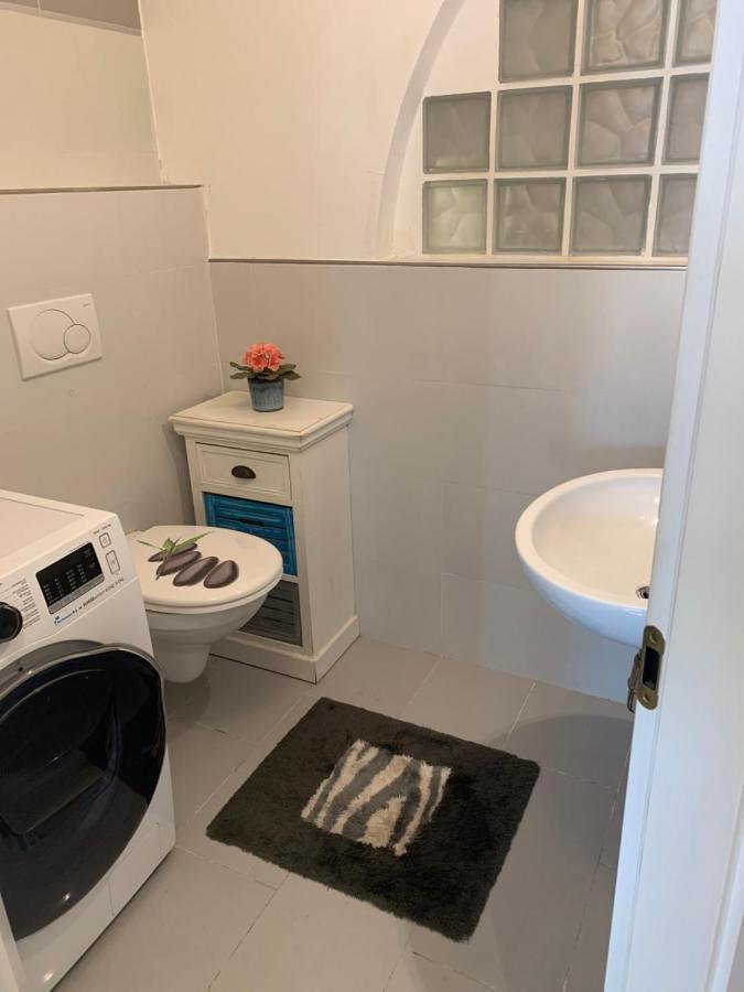 Schoene Ferienwohnung 36 Viralago Mit Privatstrand Gambarogno Luaran gambar